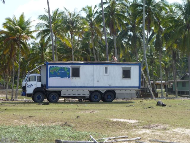 Neuer Strandplatz bei Kampung Mangkuk.